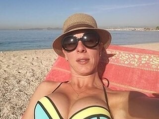 Estefania24CM
